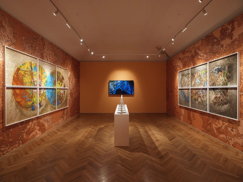 Tracy Naa Koshie Thompson, Svetovi znotraj svetov: Terra incognita. Postavitev razstave, Grad Tivoli, 2026.