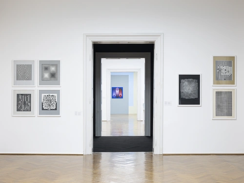 Victor Vasarely v odmevu. Postavitev razstave, MGLC Grad Tivoli, Ljubljana, 2024/2025.